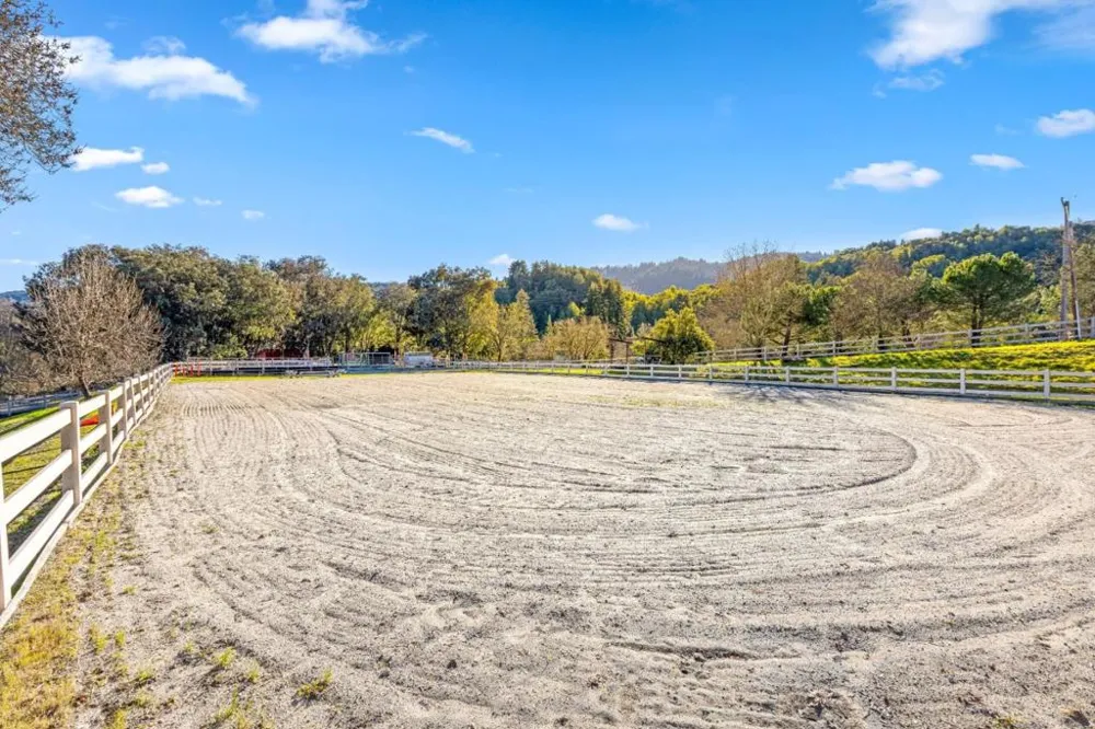 6915 Redwood Retreat Road Gilroy, CA 95020