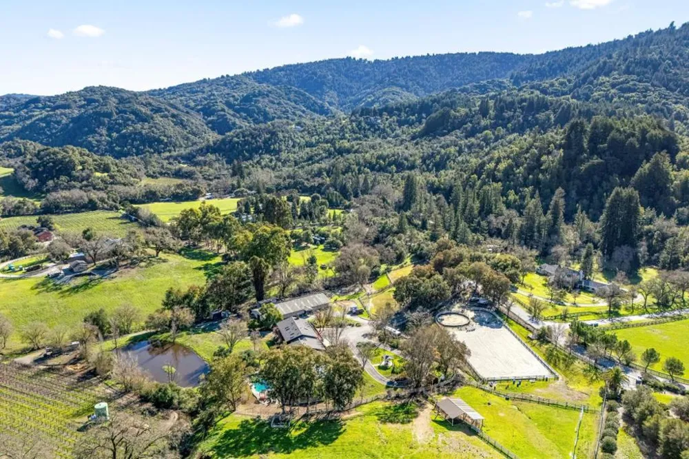6915 Redwood Retreat Road Gilroy, CA 95020