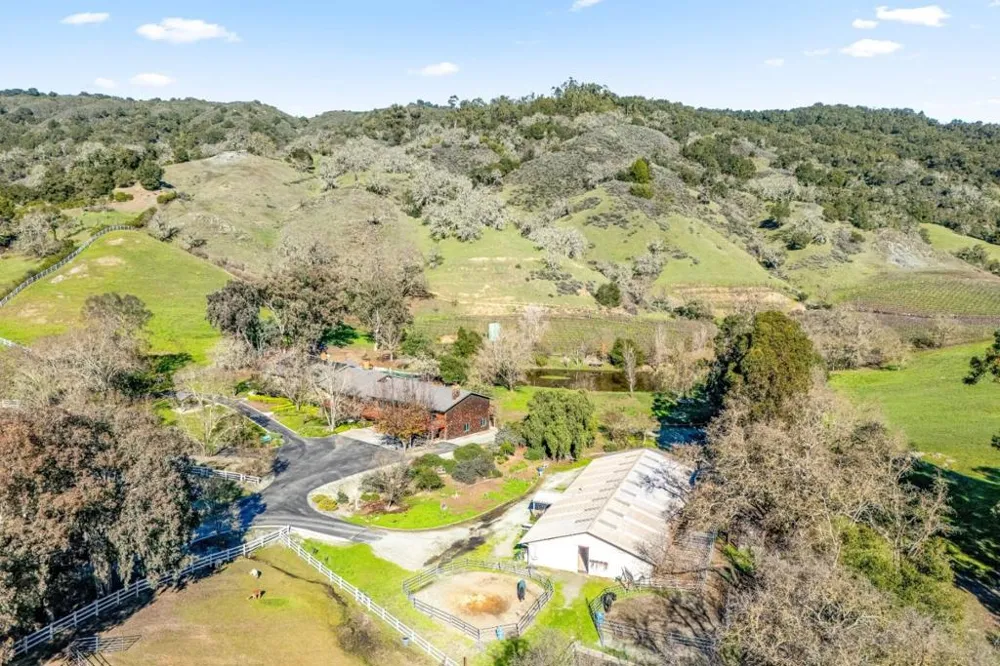 6915 Redwood Retreat Road Gilroy, CA 95020