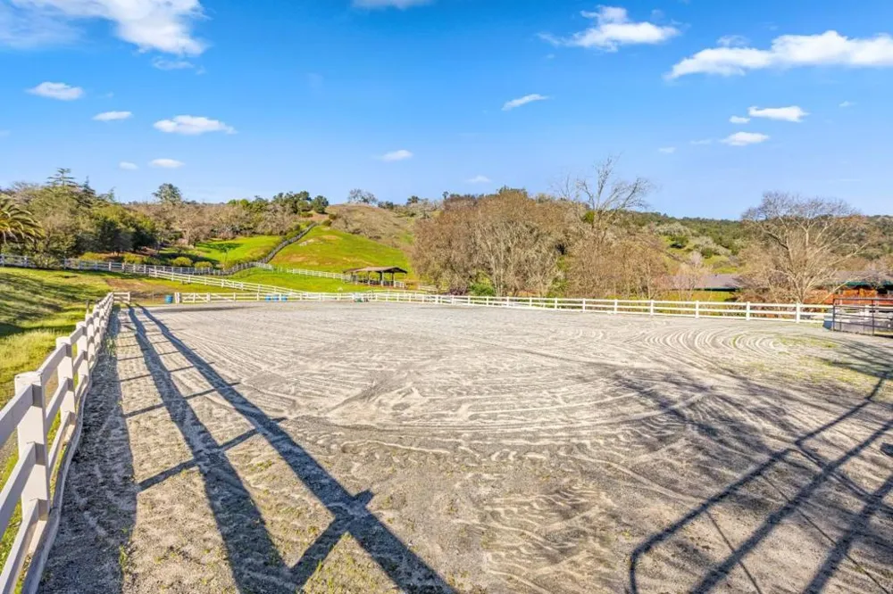 6915 Redwood Retreat Road Gilroy, CA 95020
