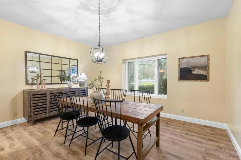 6915 Redwood Retreat Road Gilroy, CA 95020