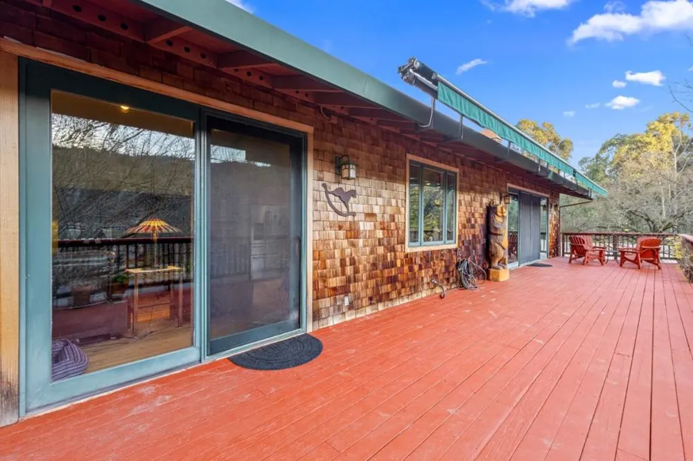 6915 Redwood Retreat Road Gilroy, CA 95020