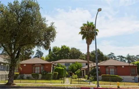 2010 Los Robles Avenue