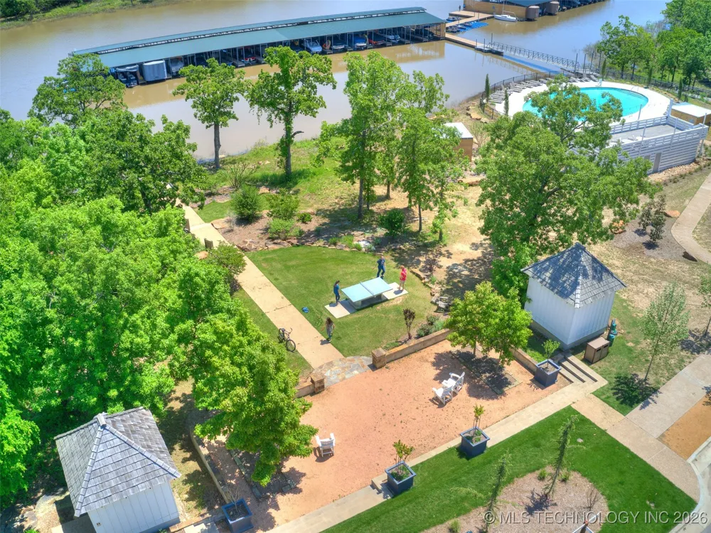 131 Lower Greenway Carlton Landing, OK 74432