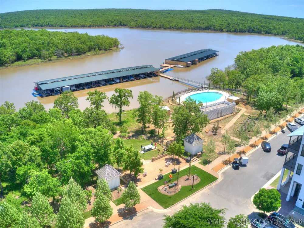131 Lower Greenway Carlton Landing, OK 74432