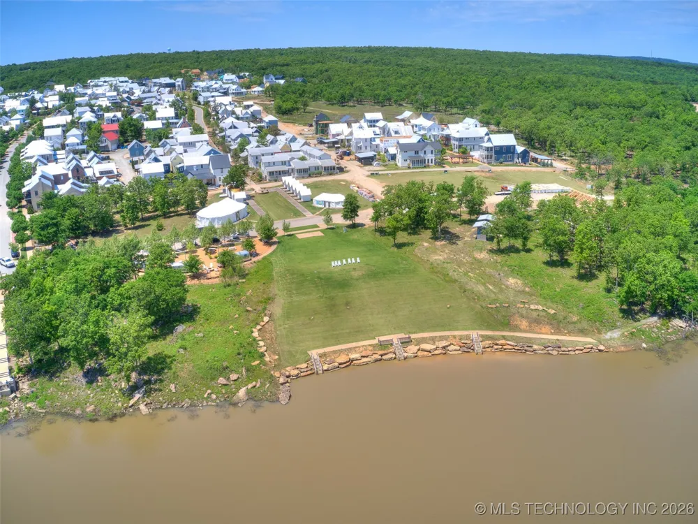 131 Lower Greenway Carlton Landing, OK 74432