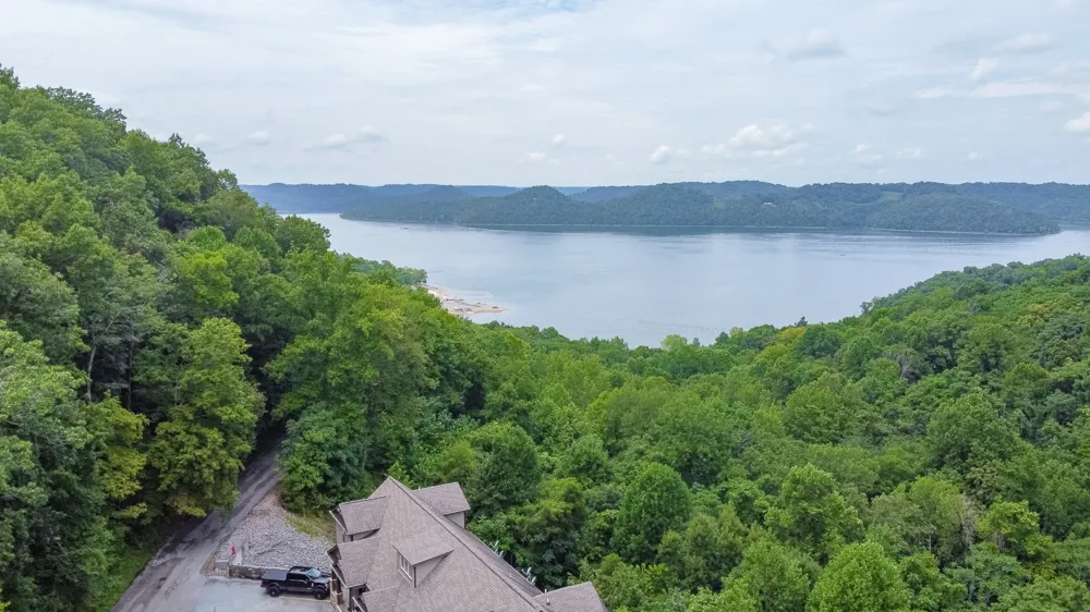 320 Floating Mill Rd Silver Point, TN 38582