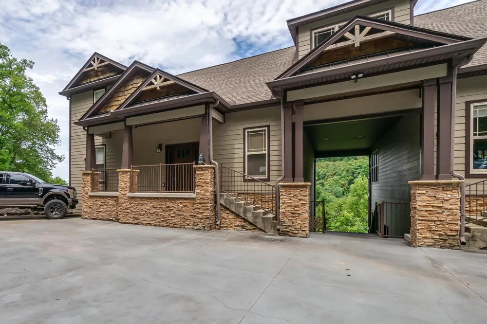320 Floating Mill Rd Silver Point, TN 38582