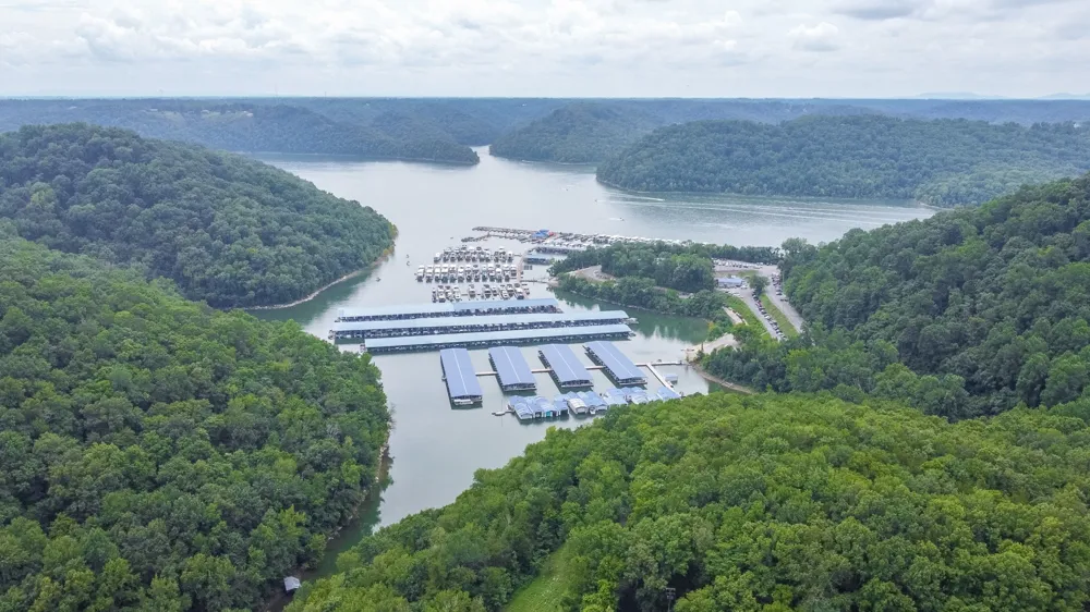 320 Floating Mill Rd Silver Point, TN 38582