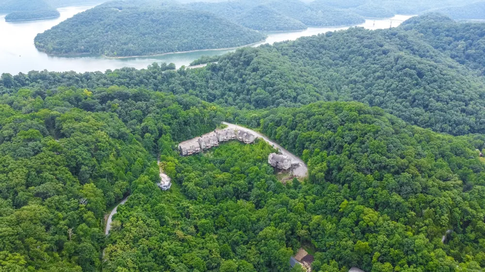 320 Floating Mill Rd Silver Point, TN 38582