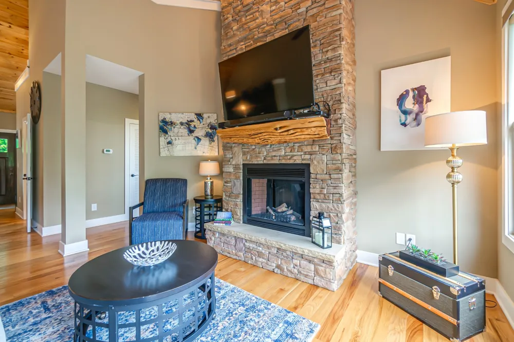 320 Floating Mill Rd Silver Point, TN 38582