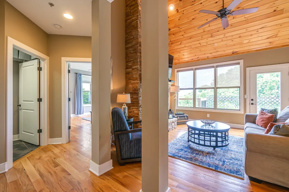 320 Floating Mill Rd Silver Point, TN 38582