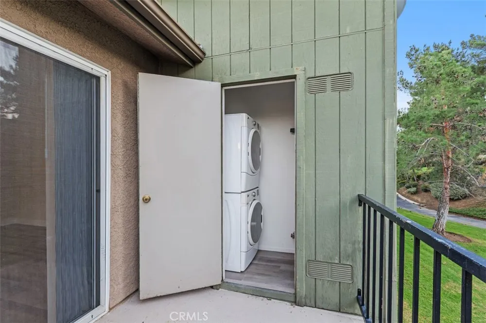 2576 Avenida Del Vista #204 Corona, CA 92882