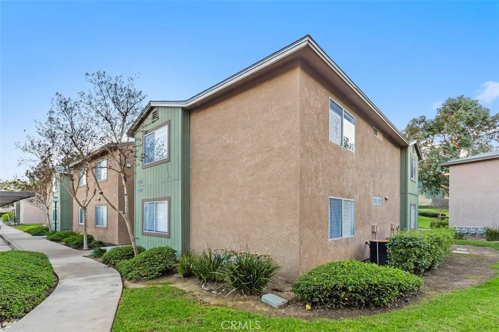 2576 Avenida Del Vista #204 Corona, CA 92882