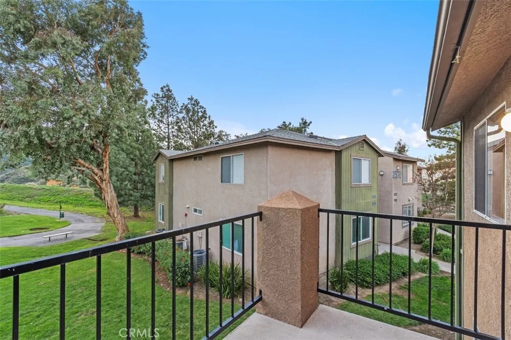2576 Avenida Del Vista #204 Corona, CA 92882