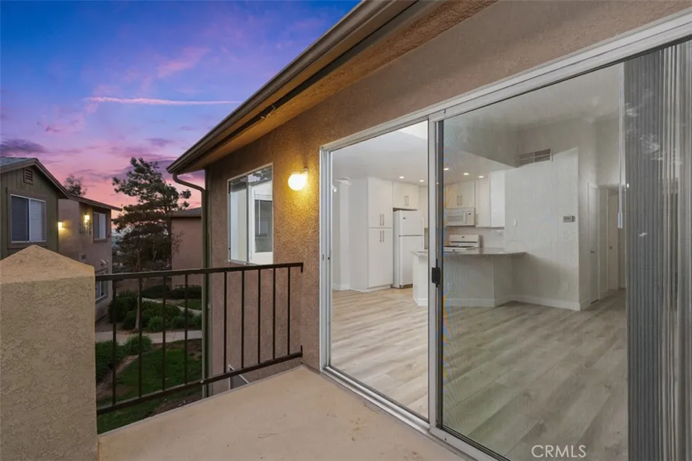 2576 Avenida Del Vista #204 Corona, CA 92882