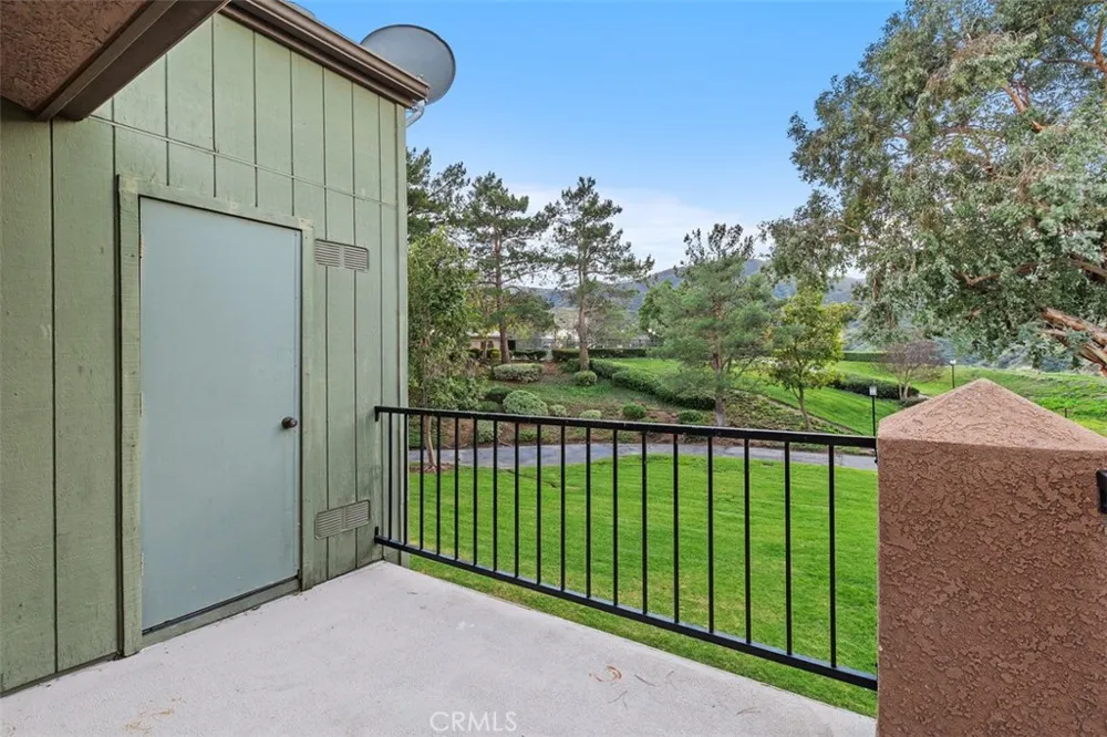 2576 Avenida Del Vista #204 Corona, CA 92882