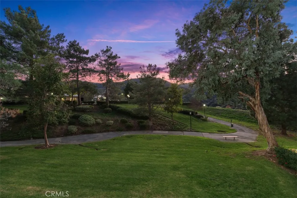2576 Avenida Del Vista #204 Corona, CA 92882