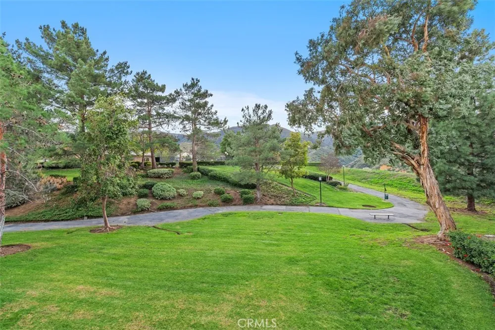 2576 Avenida Del Vista #204 Corona, CA 92882