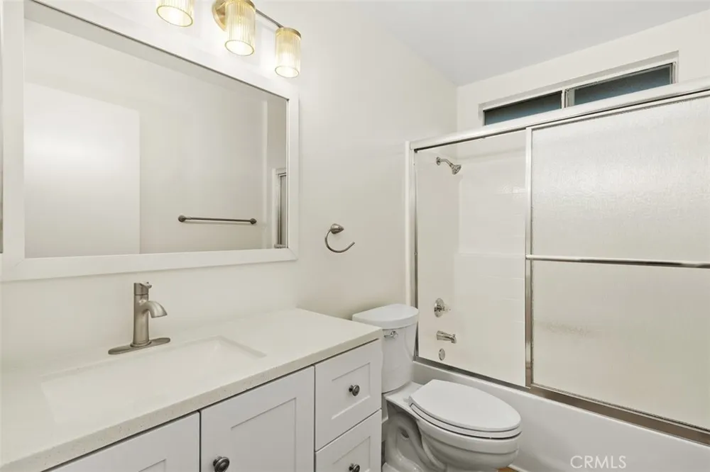 2576 Avenida Del Vista #204 Corona, CA 92882