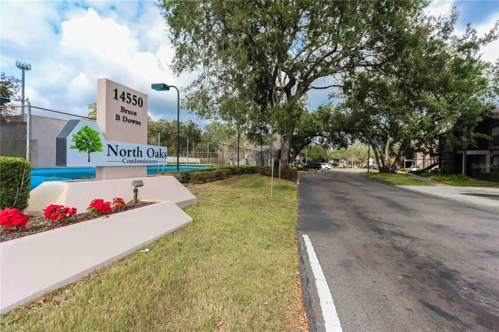 4009 NESTLE OAKS PLACE #104 Tampa, FL 33613
