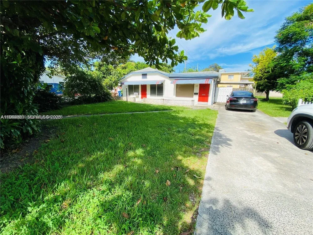 1309 24th Ave Hollywood, FL 33020