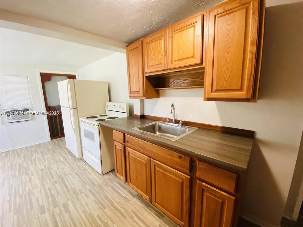 1309 24th Ave Hollywood, FL 33020