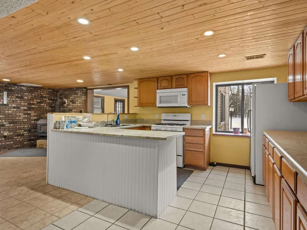 3175 Strand Road Dalton Township, MI 49445