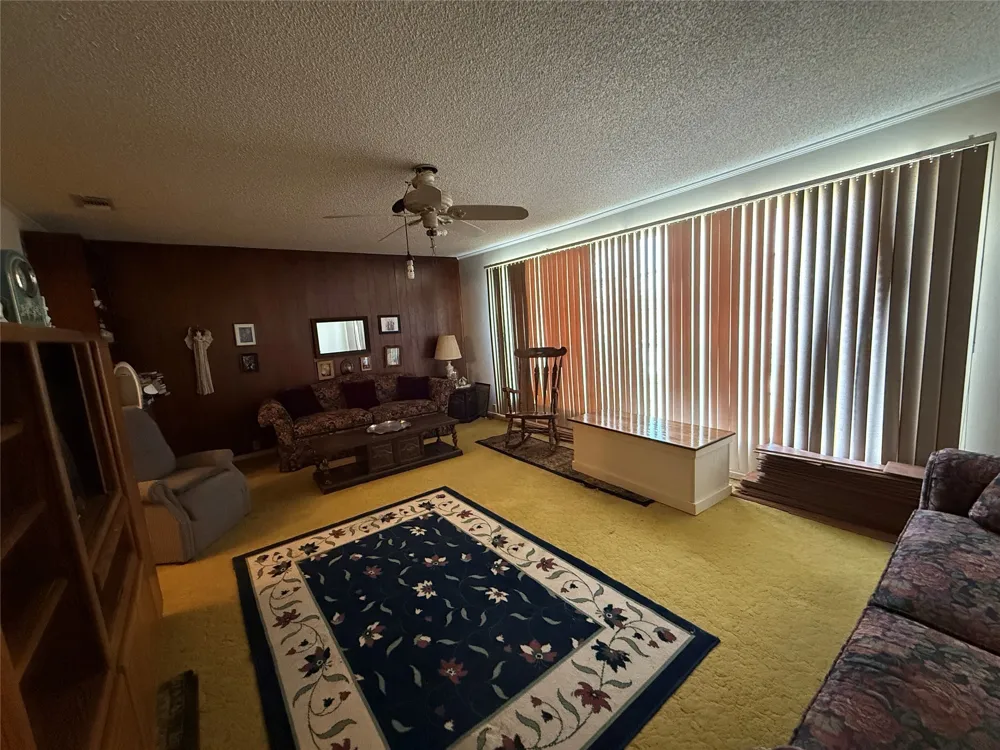 609 E Henry Hamilton, TX 76531