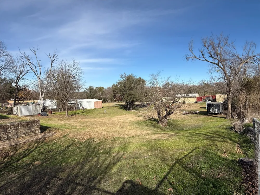 609 E Henry Hamilton, TX 76531