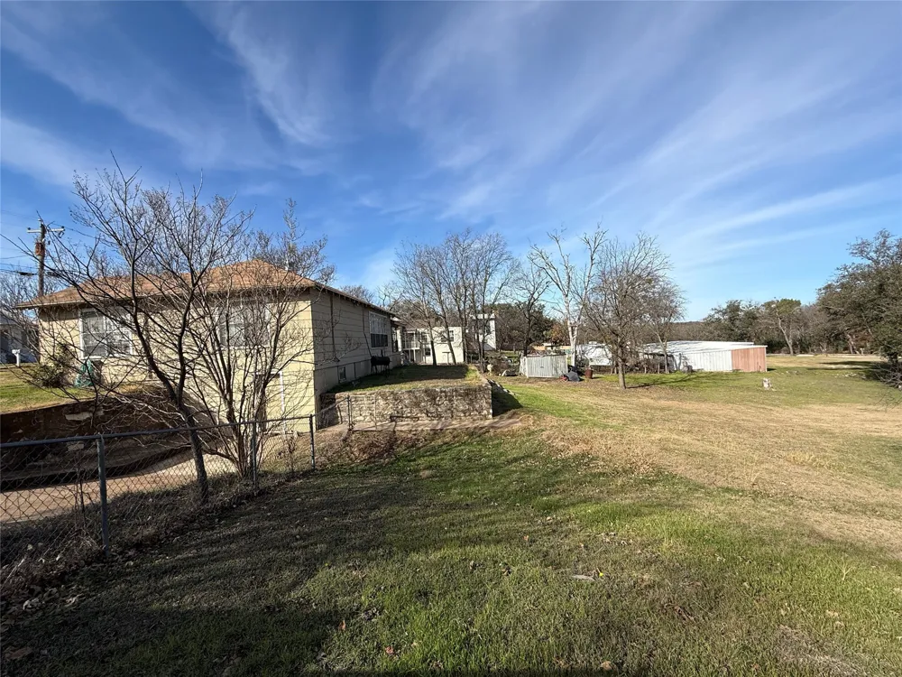 609 E Henry Hamilton, TX 76531