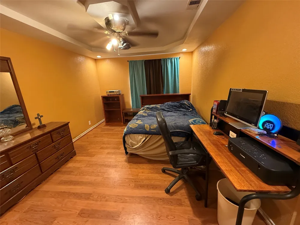 609 E Henry Hamilton, TX 76531