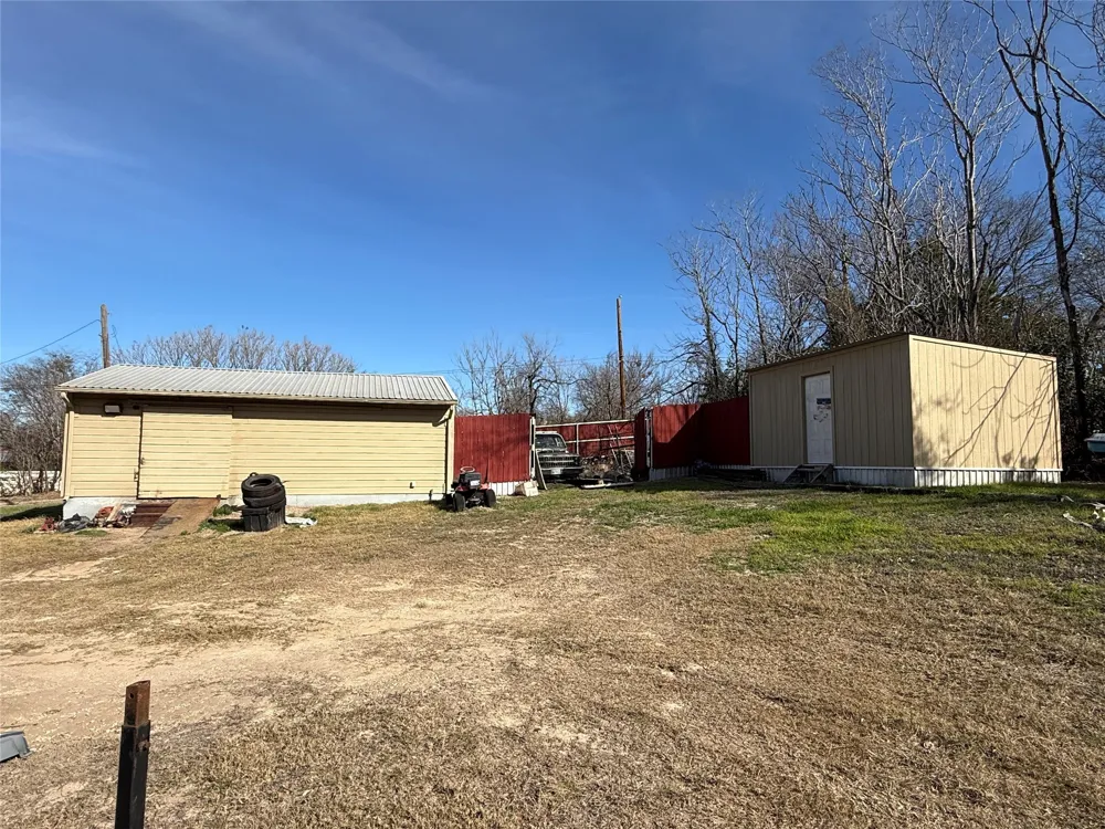 609 E Henry Hamilton, TX 76531