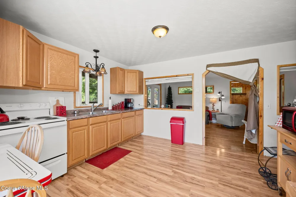 39138 S Highway 3 St. Maries, ID 83861