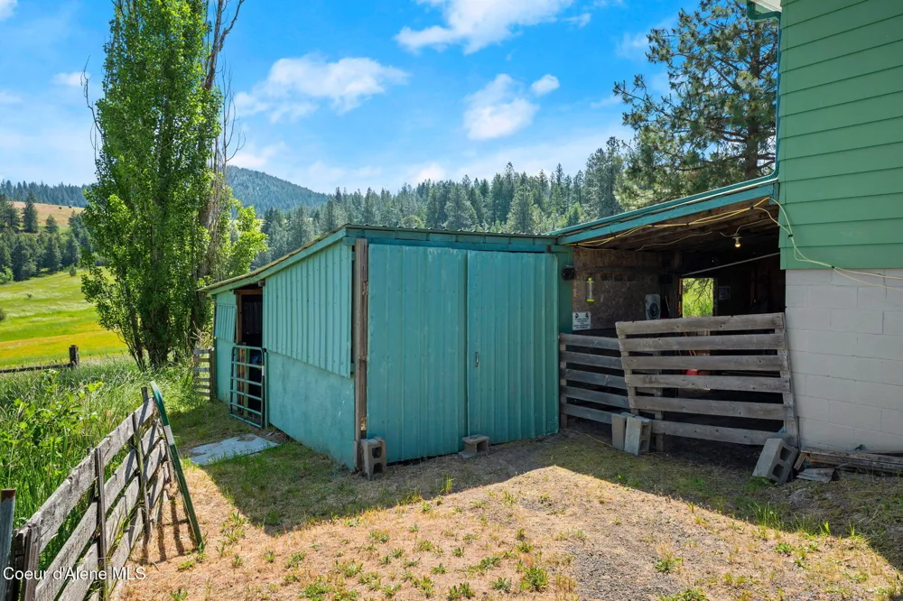 39138 S Highway 3 St. Maries, ID 83861