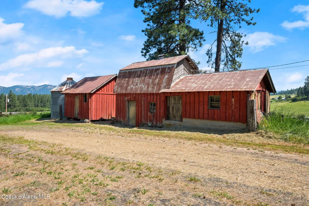 39138 S Highway 3 St. Maries, ID 83861