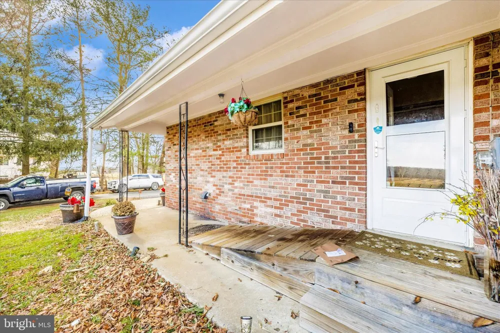25801 LONG CORNER ROAD Gaithersburg, MD 20882