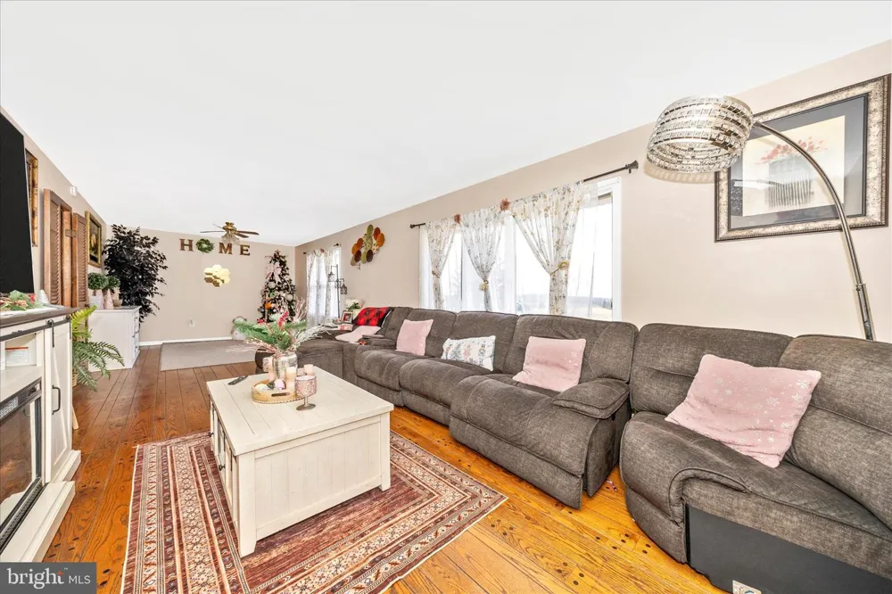 25801 LONG CORNER ROAD Gaithersburg, MD 20882