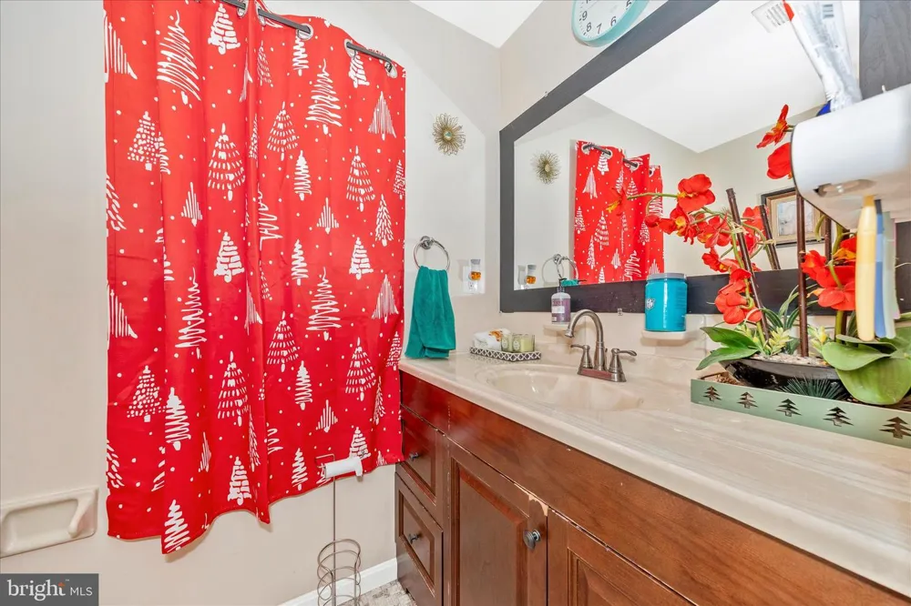 25801 LONG CORNER ROAD Gaithersburg, MD 20882