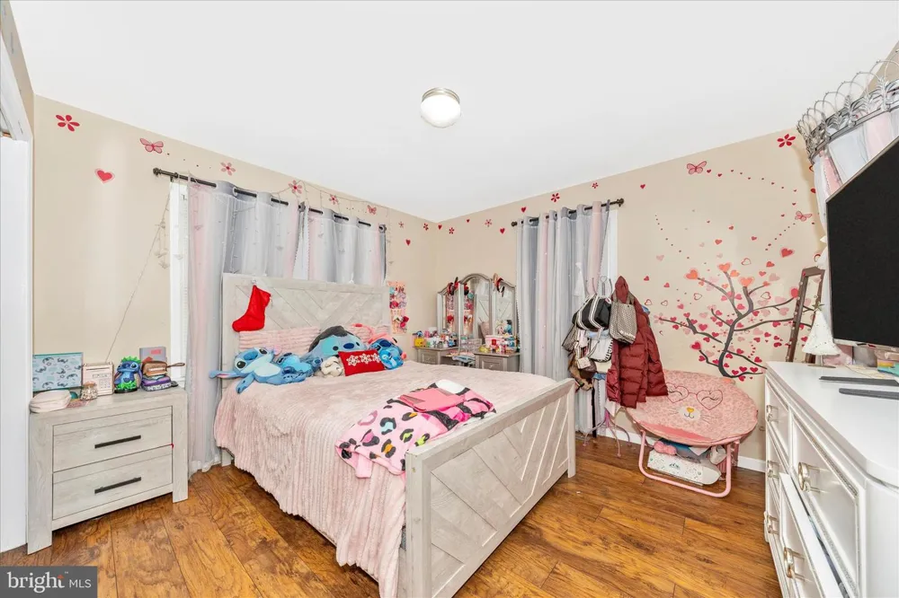 25801 LONG CORNER ROAD Gaithersburg, MD 20882