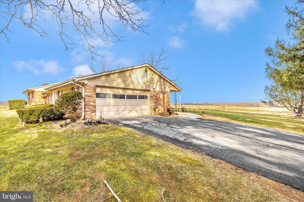 25801 LONG CORNER ROAD Gaithersburg, MD 20882