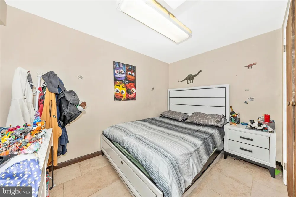 25801 LONG CORNER ROAD Gaithersburg, MD 20882
