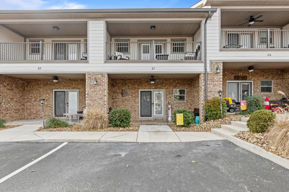 1255 New Lake Road Spring City, TN 37381