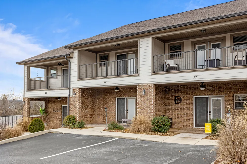 1255 New Lake Road Spring City, TN 37381