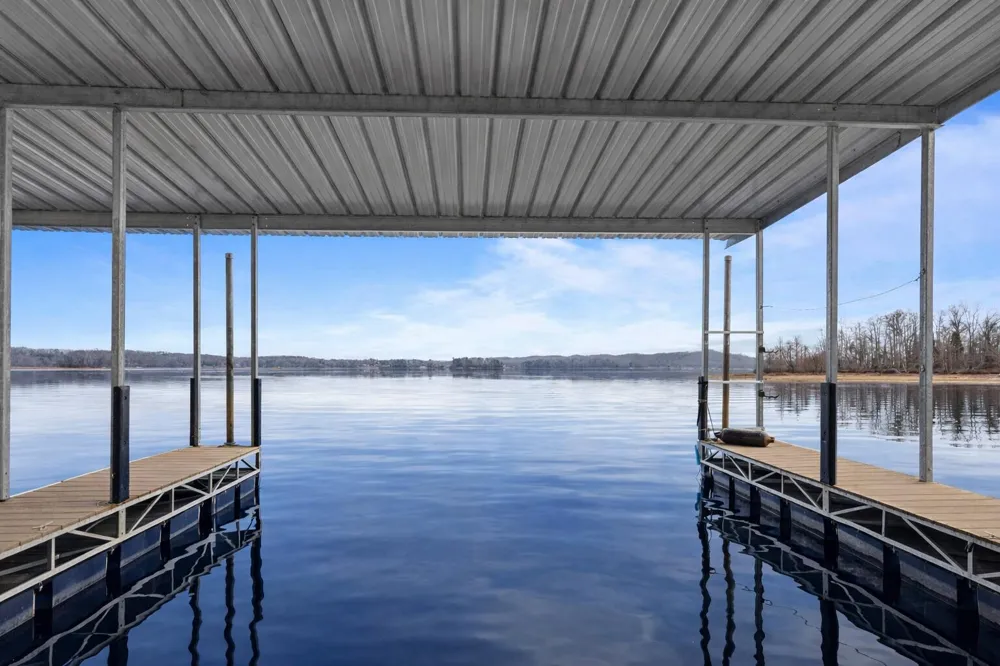 1255 New Lake Road Spring City, TN 37381