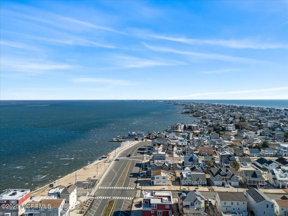 273 12th Street #Fl 1 Surf City, NJ 08008