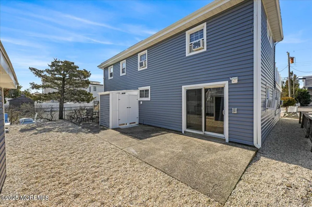273 12th Street #Fl 1 Surf City, NJ 08008