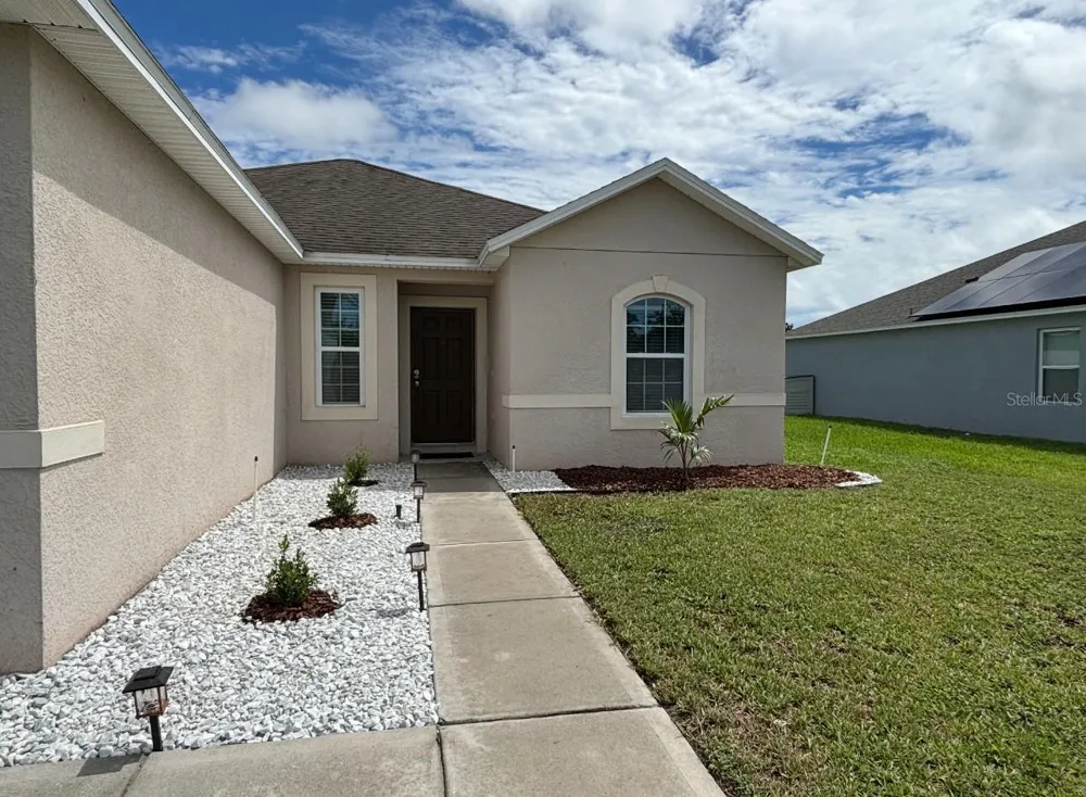 724 LAKE CUMMINGS BOULEVARD Lake Alfred, FL 33850