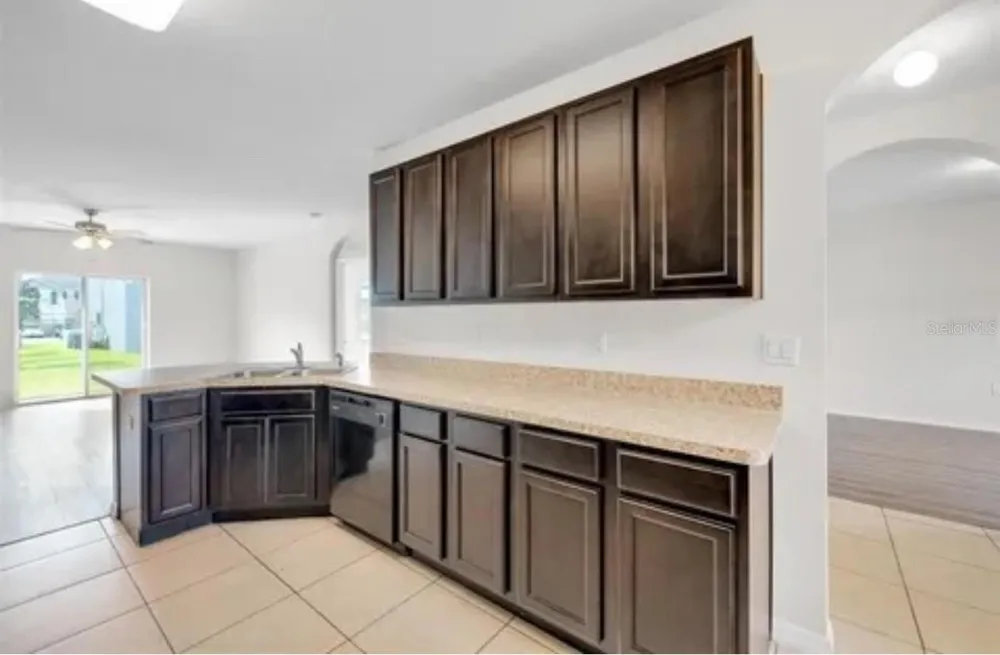 724 LAKE CUMMINGS BOULEVARD Lake Alfred, FL 33850