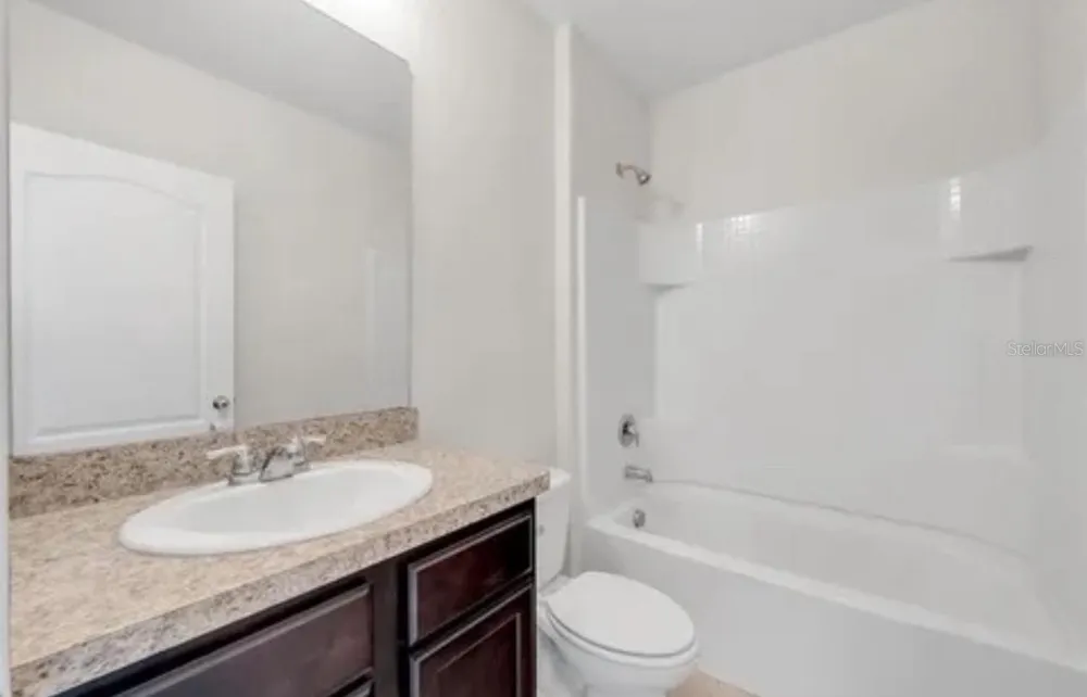 724 LAKE CUMMINGS BOULEVARD Lake Alfred, FL 33850
